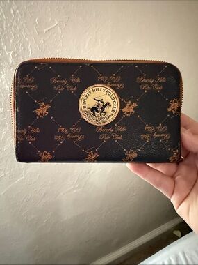 Beverly Hills Polo Club Black and Brown Zip Wallet with Gold Medallion